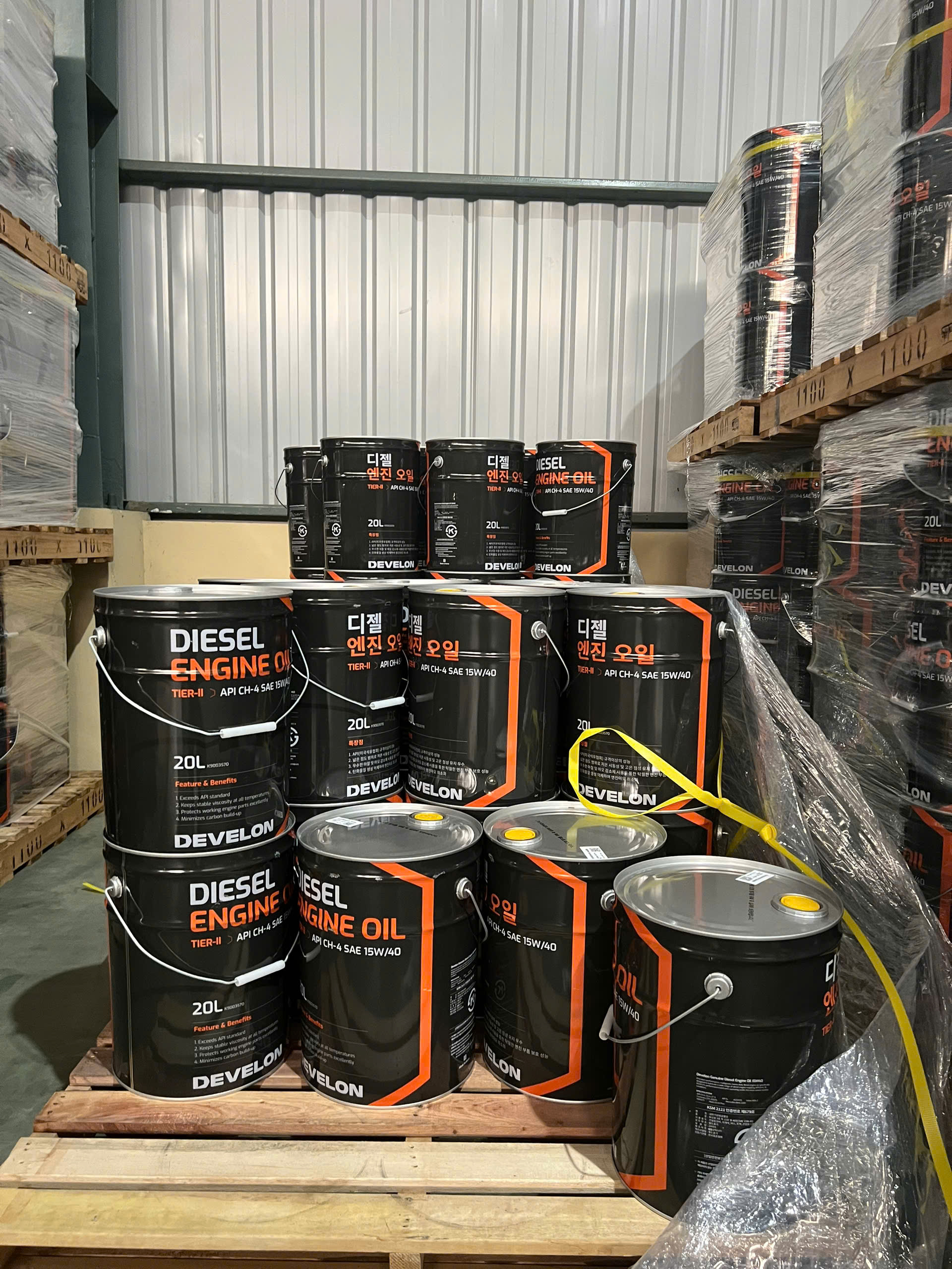 Dầu động cơ chính hãng Develon (Doosan) 15W40