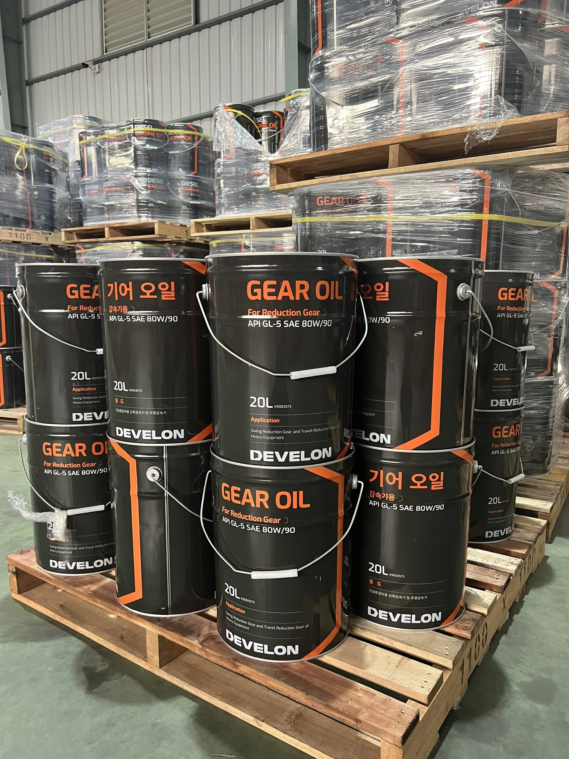 Dầu bánh răng chính hãng Develon (Doosan) 80W90